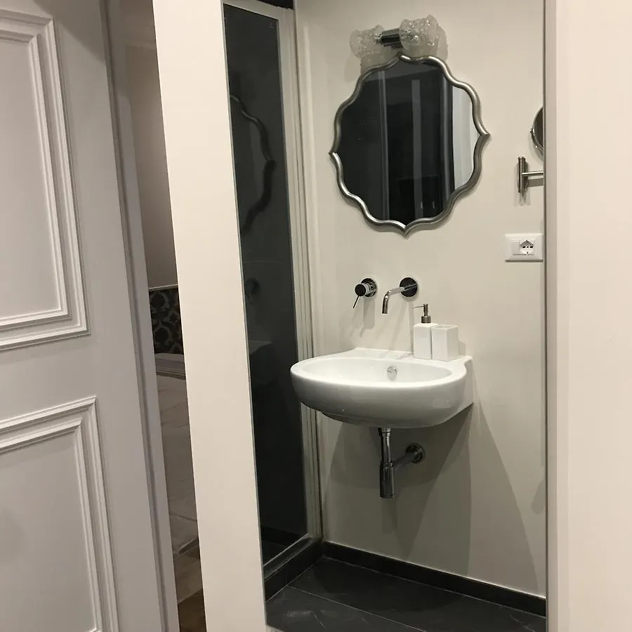 Mia Al Pantheon Luxury Suites Rom 2*,