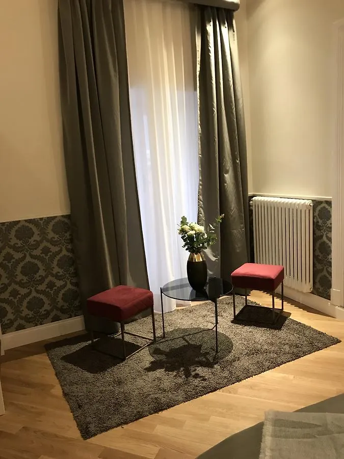 Mia Al Pantheon Luxury Suites Rom 2*,